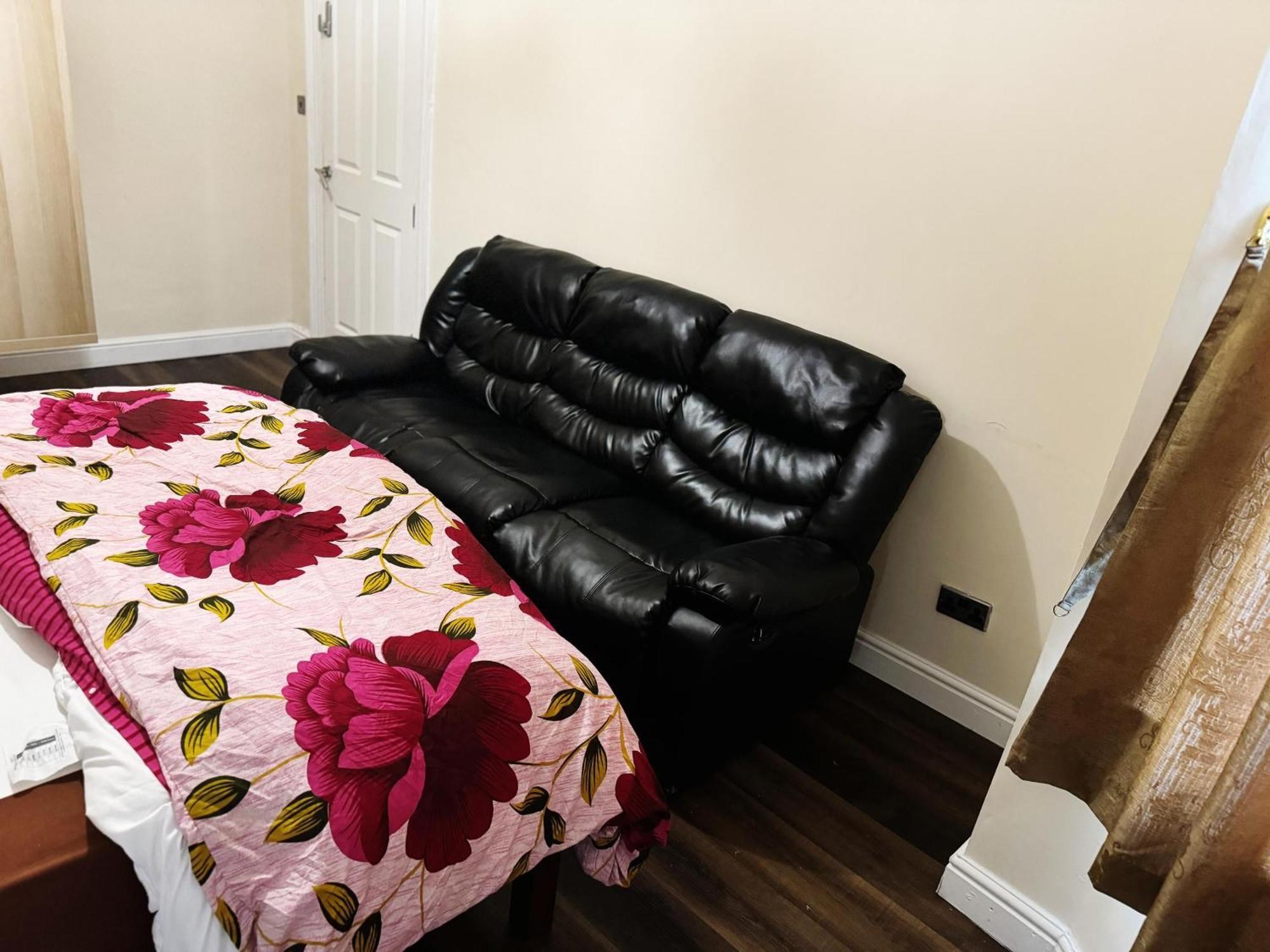 Nice And Pleasant Thornton Heath Bagian luar foto