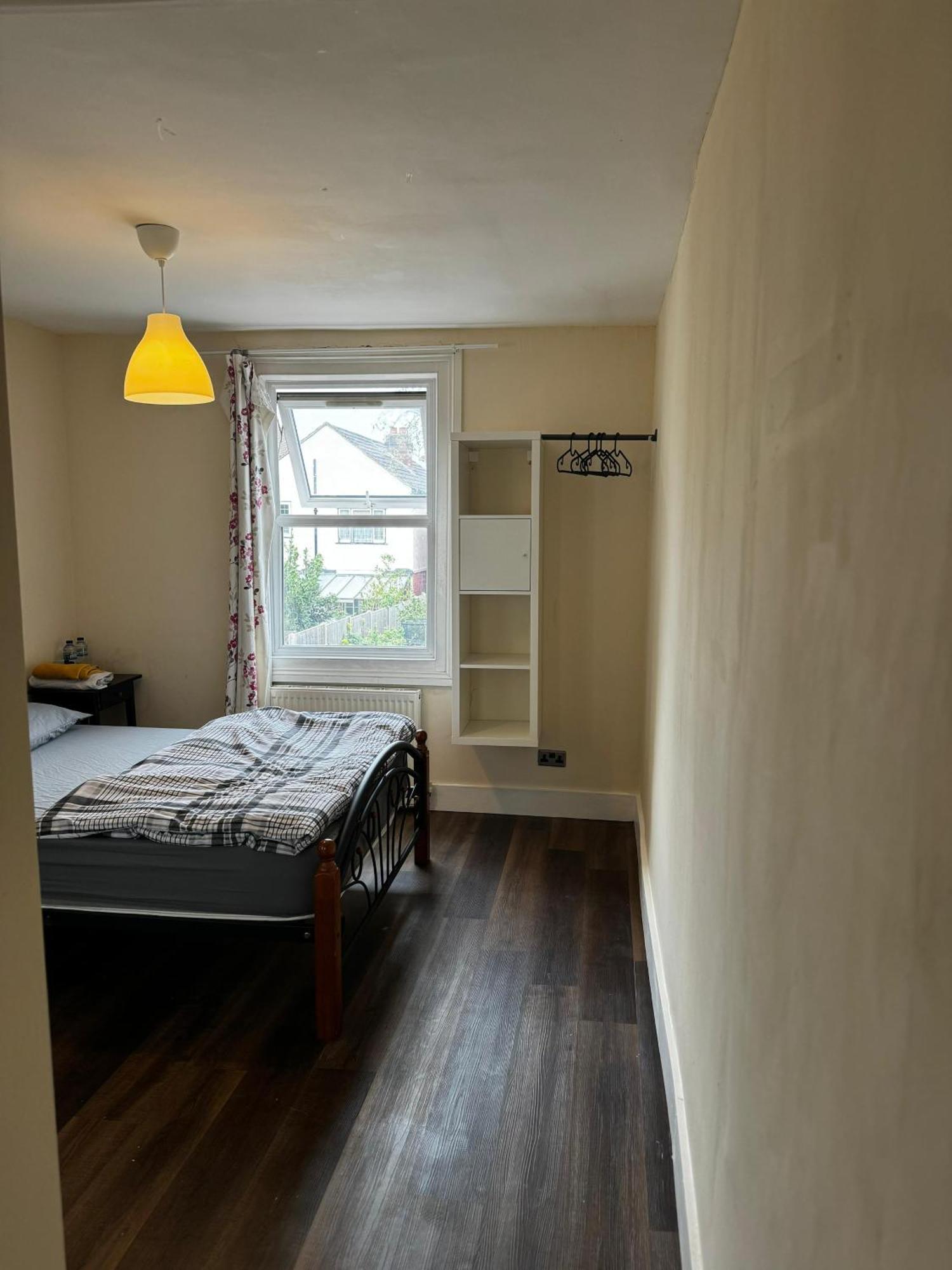 Nice And Pleasant Thornton Heath Bagian luar foto