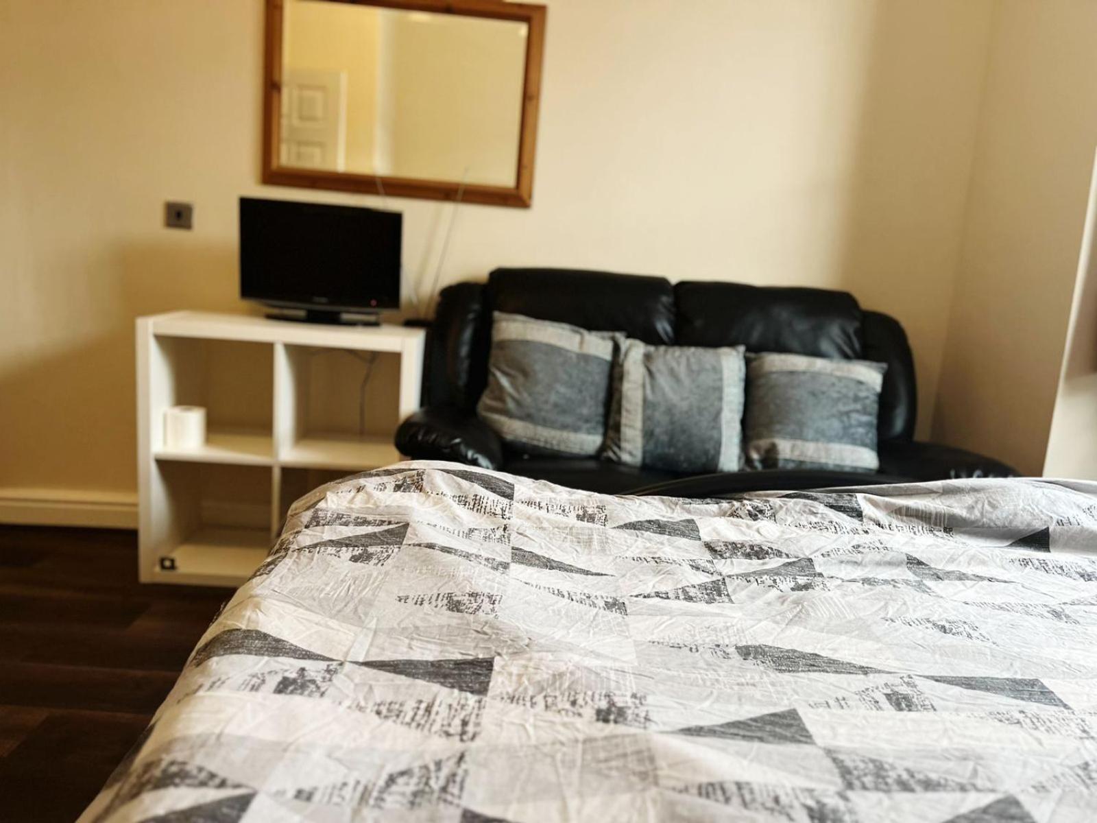 Nice And Pleasant Thornton Heath Bagian luar foto