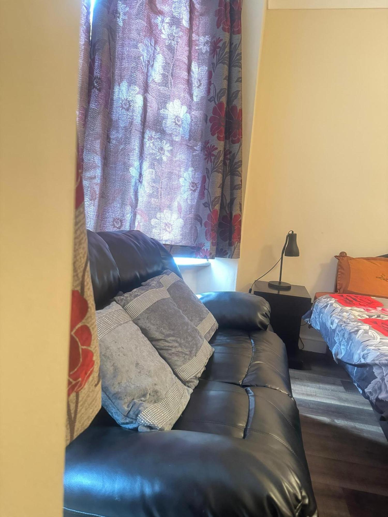 Nice And Pleasant Thornton Heath Bagian luar foto